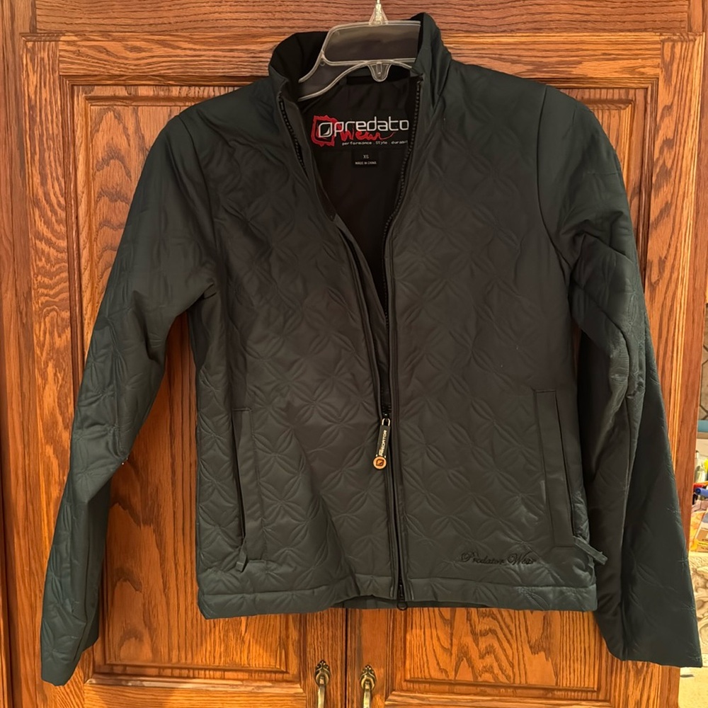 Predator jacket. Women’s XS . Mint condition